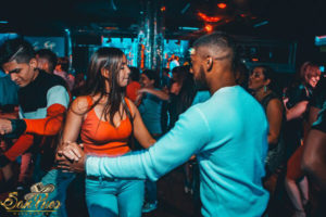 bares de salsa en barcelona