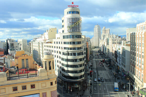 Barcelona o Madrid.